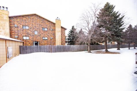 1723 42nd Street S Fargo ND 58103