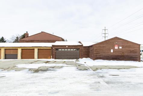 1723 42nd Street S Fargo ND 58103