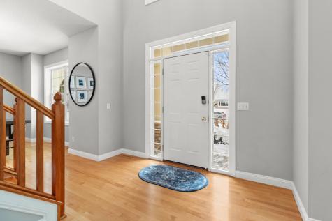 8048 Marsh Creek Alcove Woodbury MN 55125