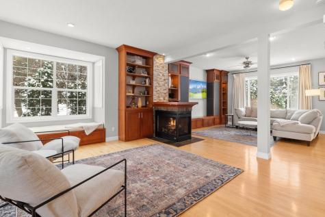 8048 Marsh Creek Alcove Woodbury MN 55125