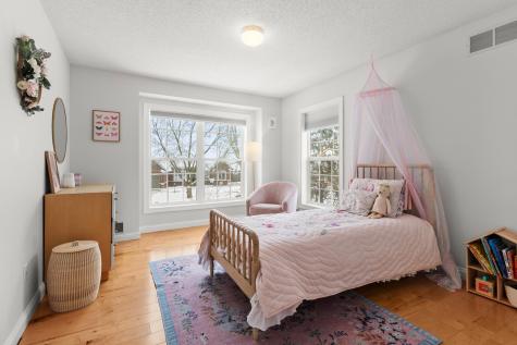 8048 Marsh Creek Alcove Woodbury MN 55125