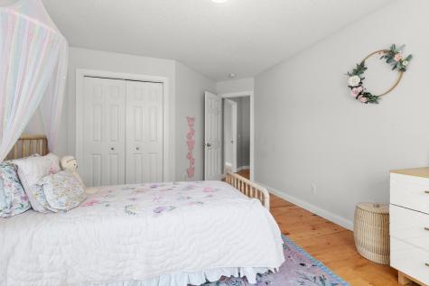 8048 Marsh Creek Alcove Woodbury MN 55125