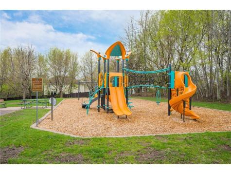 8048 Marsh Creek Alcove Woodbury MN 55125