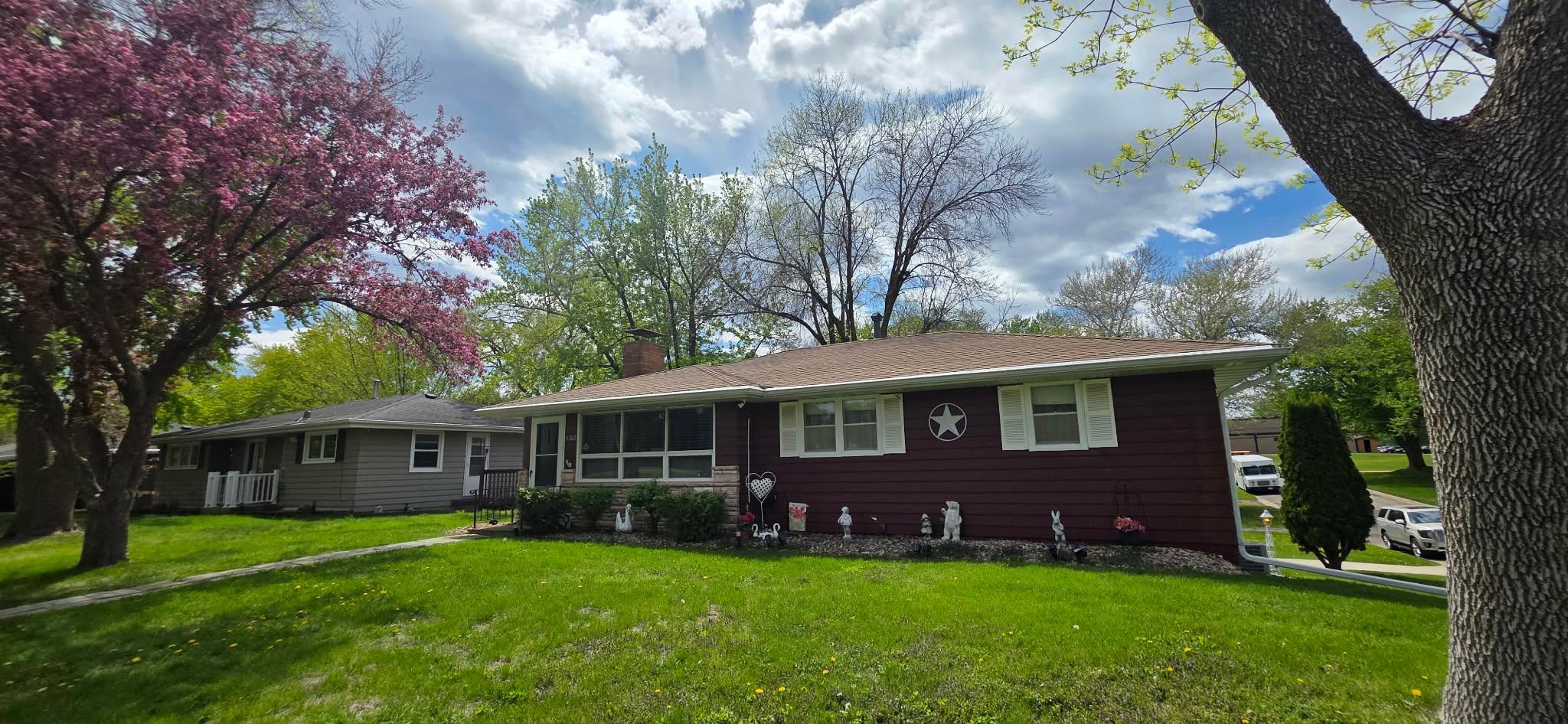 1702 Frank Hall Drive Albert Lea MN 56007