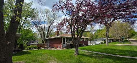 1702 Frank Hall Drive Albert Lea MN 56007