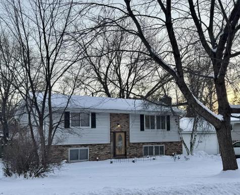 424 106th Avenue NW Coon Rapids MN 55448
