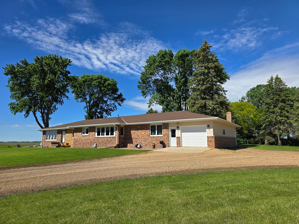 35996 391st Avenue Le Sueur MN 56058