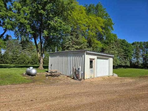 35996 391st Avenue Le Sueur MN 56058