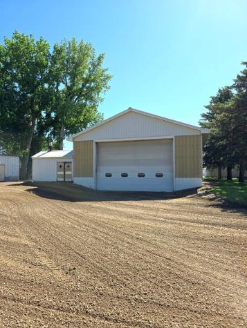 35996 391st Avenue Le Sueur MN 56058