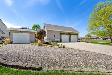 385 22nd Street SE Owatonna MN 55060