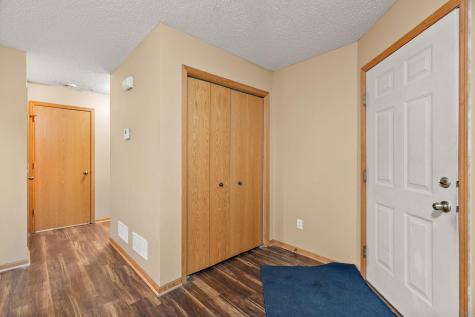208 E Orchard Street Belle Plaine MN 56011