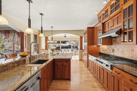 1520 Bridgewater Road Golden Valley MN 55422