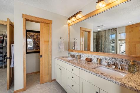 1520 Bridgewater Road Golden Valley MN 55422