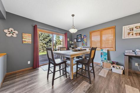 1526 Castle Drive North Mankato MN 56003