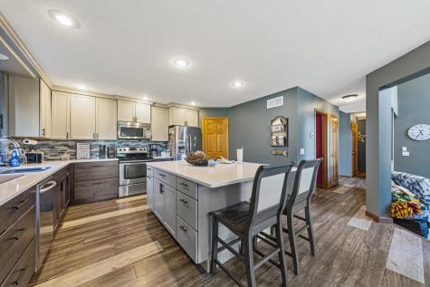 1526 Castle Drive North Mankato MN 56003