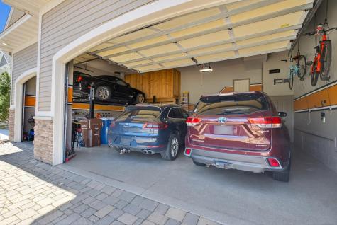 9951 Vagabond Court N Maple Grove MN 55311