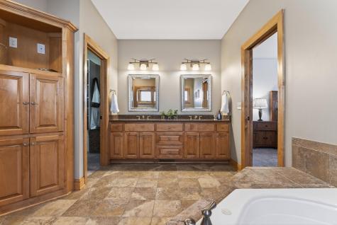 9951 Vagabond Court N Maple Grove MN 55311