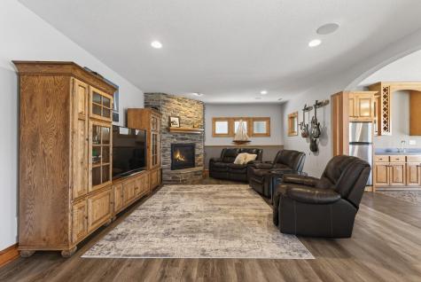 9951 Vagabond Court N Maple Grove MN 55311
