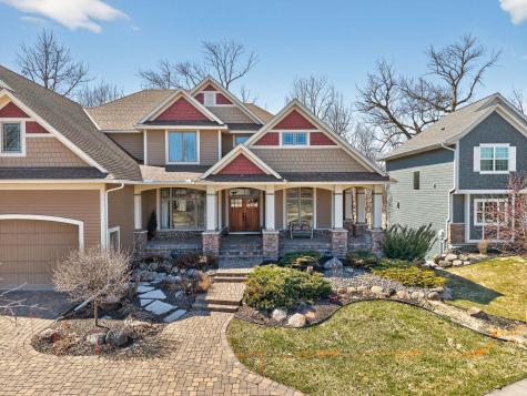 9951 Vagabond Court N Maple Grove MN 55311