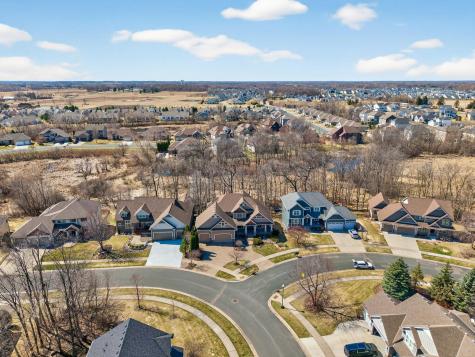 9951 Vagabond Court N Maple Grove MN 55311