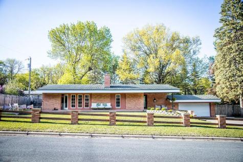 130 Fairlawn Avenue E Winsted MN 55395