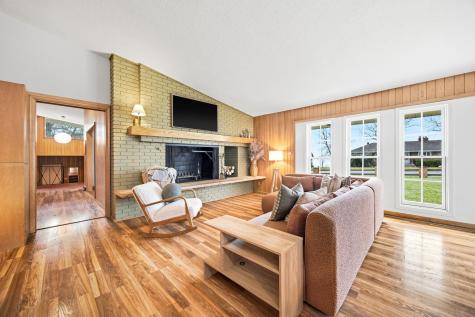 130 Fairlawn Avenue E Winsted MN 55395