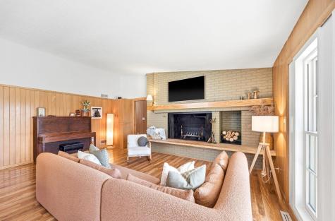 130 Fairlawn Avenue E Winsted MN 55395