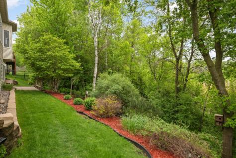 615 Bluff Heights Drive SE Lonsdale MN 55046