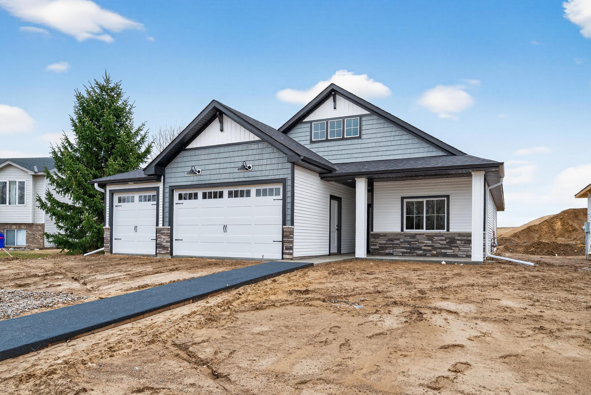 1219 Honeysuckle Lane Cambridge MN 55008