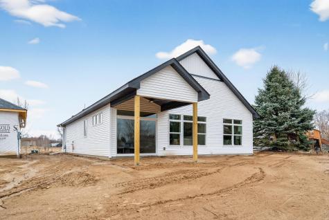 1219 Honeysuckle Lane Cambridge MN 55008