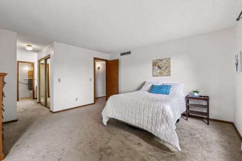 10600 43rd Avenue N Plymouth MN 55442