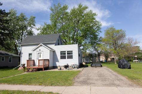 804 Redding Avenue Windom MN 56101