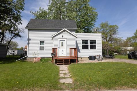 804 Redding Avenue Windom MN 56101