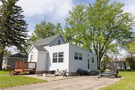804 Redding Avenue Windom MN 56101