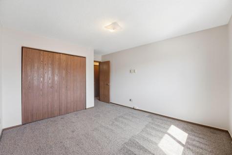 64 E 13th Street Waconia MN 55387