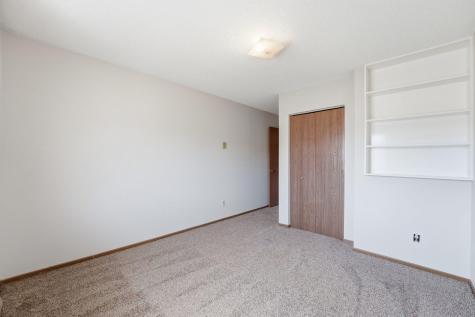 64 E 13th Street Waconia MN 55387