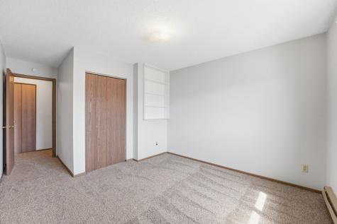 64 E 13th Street Waconia MN 55387