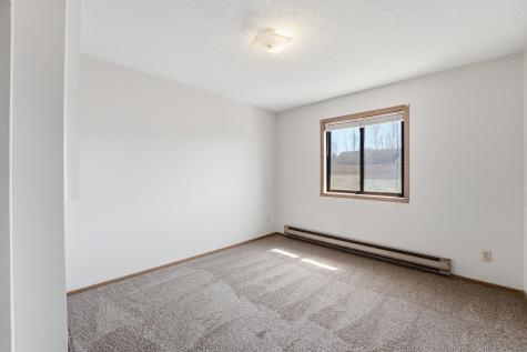 64 E 13th Street Waconia MN 55387