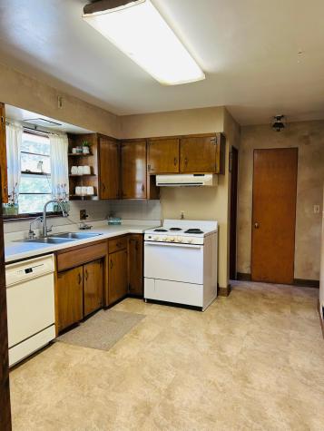 310 Oak Street Clements MN 56224