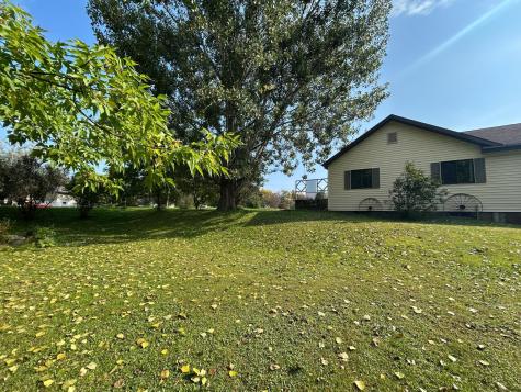 2610 Washington Avenue Scanlon MN 55720