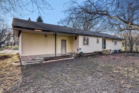 7556 Noble Avenue N Brooklyn Park MN 55443