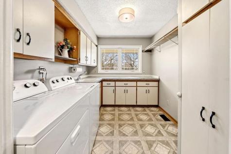 15581 Andrie Street NW Anoka MN 55303