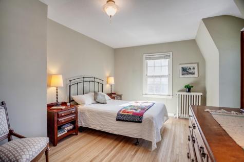 1949 E River Terrace Minneapolis MN 55414