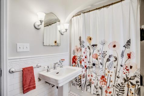 1949 E River Terrace Minneapolis MN 55414