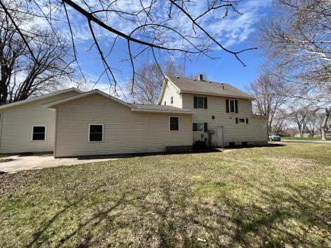 324 E Snelling Avenue Appleton MN 56208