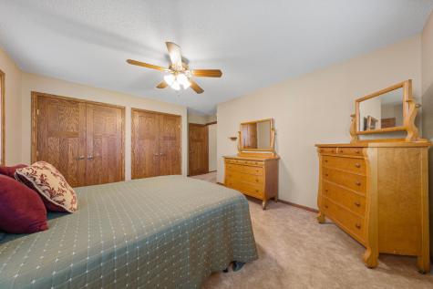 219 1st Street NW New Richland MN 56072