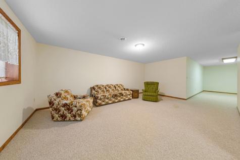 219 1st Street NW New Richland MN 56072