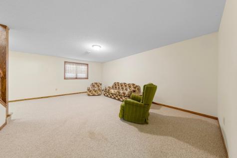 219 1st Street NW New Richland MN 56072