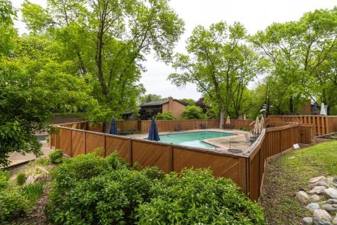 1217 Brighton Square New Brighton MN 55112