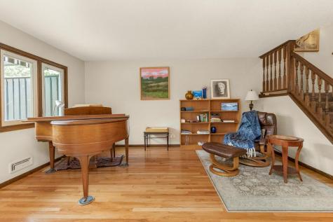 1217 Brighton Square New Brighton MN 55112